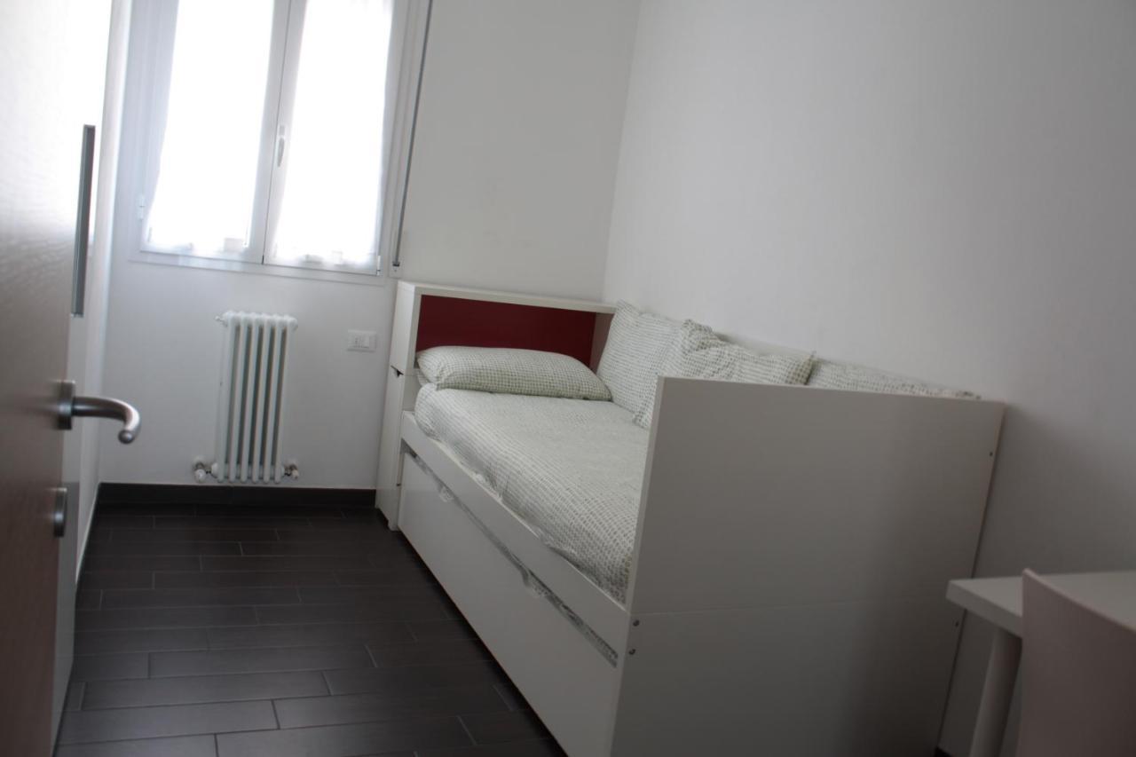 Casa Vacanze Aurora Centro ริมินี ภายนอก รูปภาพ