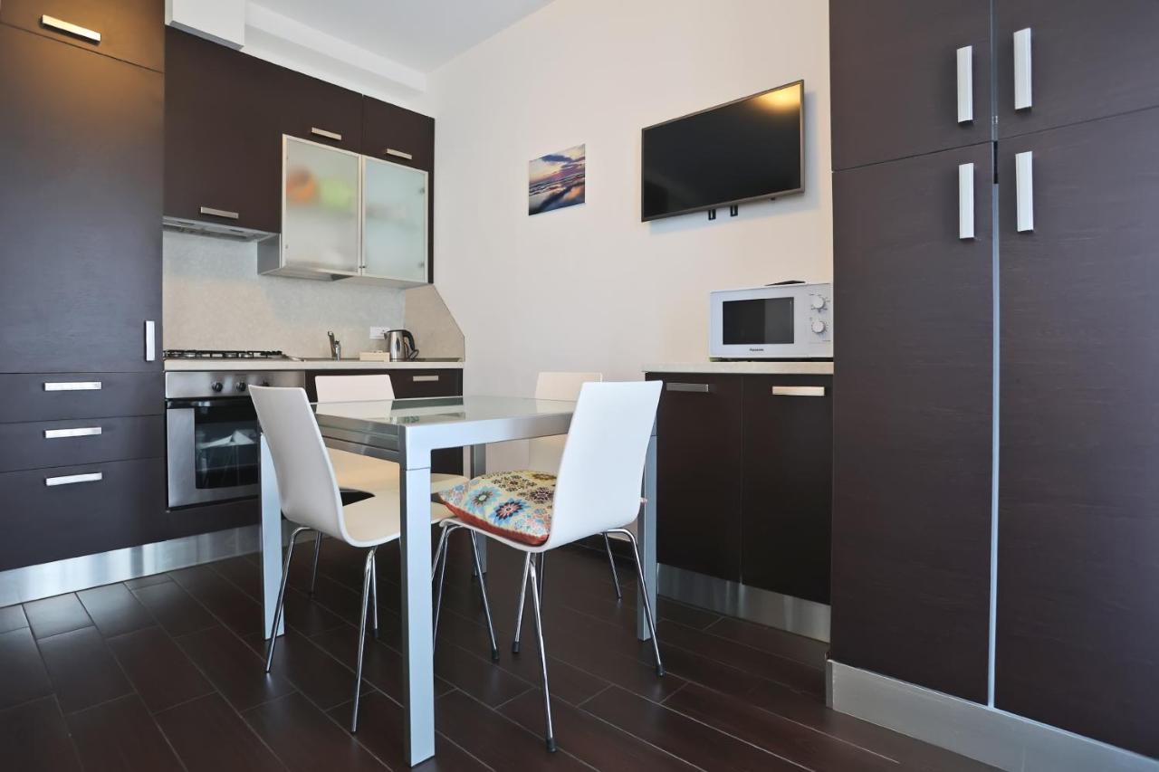 Casa Vacanze Aurora Centro ริมินี ภายนอก รูปภาพ