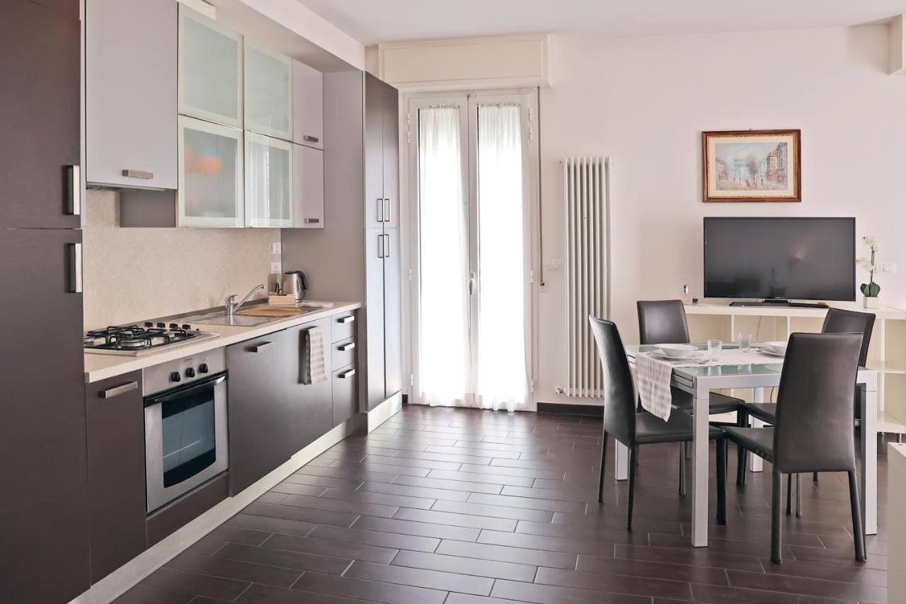 Casa Vacanze Aurora Centro ริมินี ภายนอก รูปภาพ