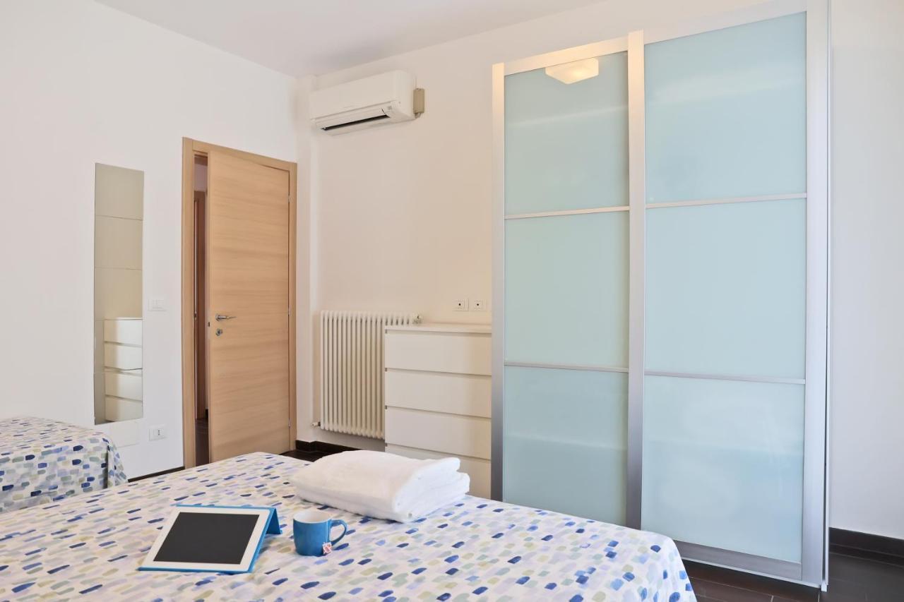 Casa Vacanze Aurora Centro ริมินี ภายนอก รูปภาพ